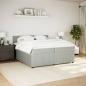 Preview: Boxspringbett mit Matratze Hellgrau 200x200 cm Samt