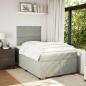 Preview: Boxspringbett mit Matratze Hellgrau 120x200 cm Samt