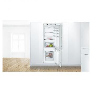 Bosch KGH87ADD0 Einbau Kühl-Gefrierkombination mit Flaschenablage, Nischenhöhe: 177,2cm, Festtür, 55,8cm breit, 270 l, VitaFresh plus Box