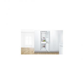 Bosch KIS86AFE0 Serie 6 Einbau Kühl-Gefrierkombination, Nischenhöhe: 177,5cm, 266L, Festtürtechnik, LowFrost, VarioShelf