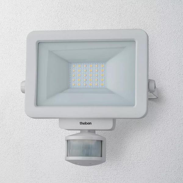 Theben theLeda B20L WH LED-Strahler, 20 Watt, Wandmontage außen, weiß, Bewegungsmelder optional (1020683)