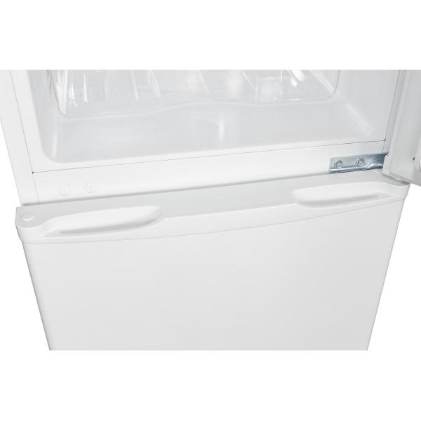 Exquisit KGC145-50-E-040F Stand Kühl-Gefrierkombination, 48 cm breit, 142L, LED Beleuchtung, Temperatureinstellung, weiß