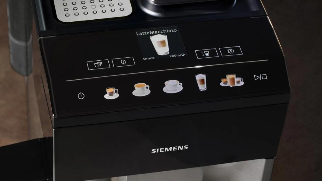 Siemens TQ517D03 EQ500 Kaffeevollautomat, 1500 W, integral, 1,9 L Wassertank, Tassenwärmung, TFT-Display, Edelstahl/ Klavierlack schwarz