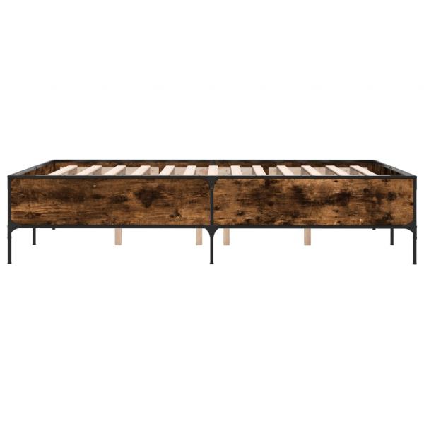 Bettgestell Räuchereiche 135x190 cm Holzwerkstoff und Metall