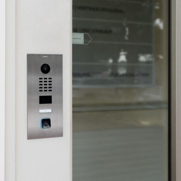 DoorBird D2101V IP Video Türsprechanlage V4A mit eKey sLine Fingerprint, Edelstahl (204501)