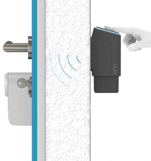 eKey uno Set Fingerprint mit Akku und Funk inkl. eqiva BLUETOOTH Smart Türschlossantrieb, weiß (200024)