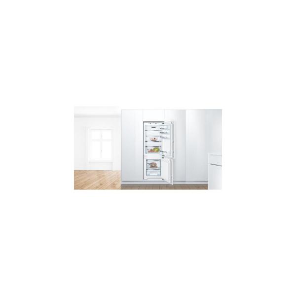 Bosch KIS77ADD0 Serie 6 Einbau Kühl-Gefrierkombination, 229L, Nischenhöhe: 158cm, Festtürtechnik, EasyAccess Shelf, LowFrost