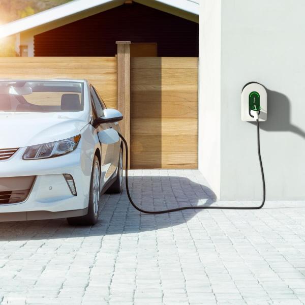 Schneider Electric Smarte Wallbox Schneider Charge, 22kW, T2 Steckdose, 6mA Erkennung, Innen/Außen, Wi-Fi, App-Steuerung, weiß/grün (EVH5A22N2S)