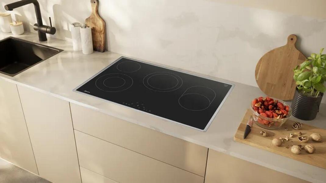 ARDEBO.de Neff BTX48PB0 N30/N70 A+ Backofen-Set (B2CCJ7AK3 + T18SDH9L0) mit Elektrokochfeld, 60 cm breit, 71 L, Pyrolyse, TouchControl, Edelstahl/Schwarz