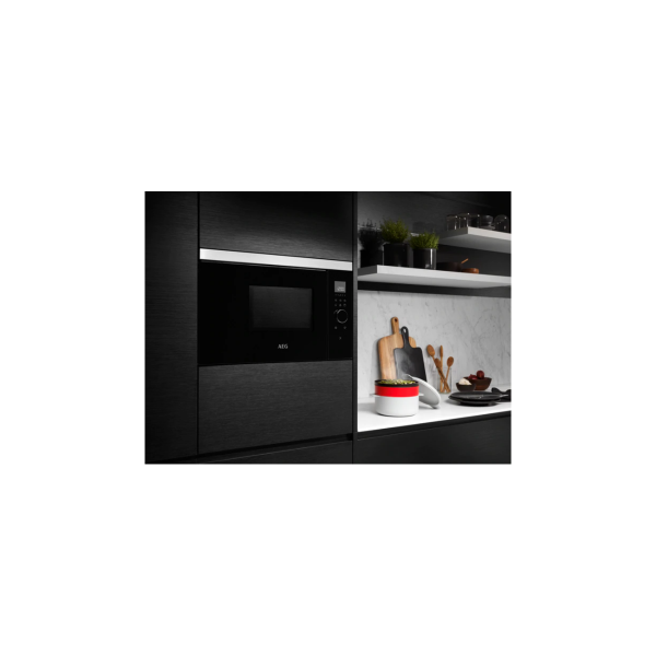 AEG MBB1756SEM Einbau-Mikrowelle, 60cm breit, 17L, LED, Touch-Display, Kindersicherung, Auftaufunktion, schwarz